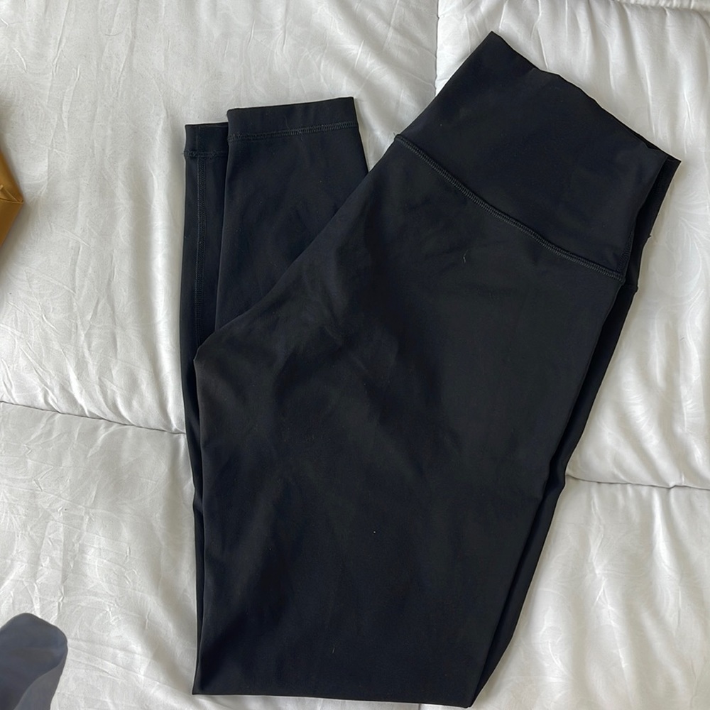 Lululemon black leggings
